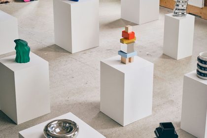 IKEA prepara una colección que quiere llevar el arte del museo al salón: 22 piezas llegarán en septiembre 8 KONSTRUNDA